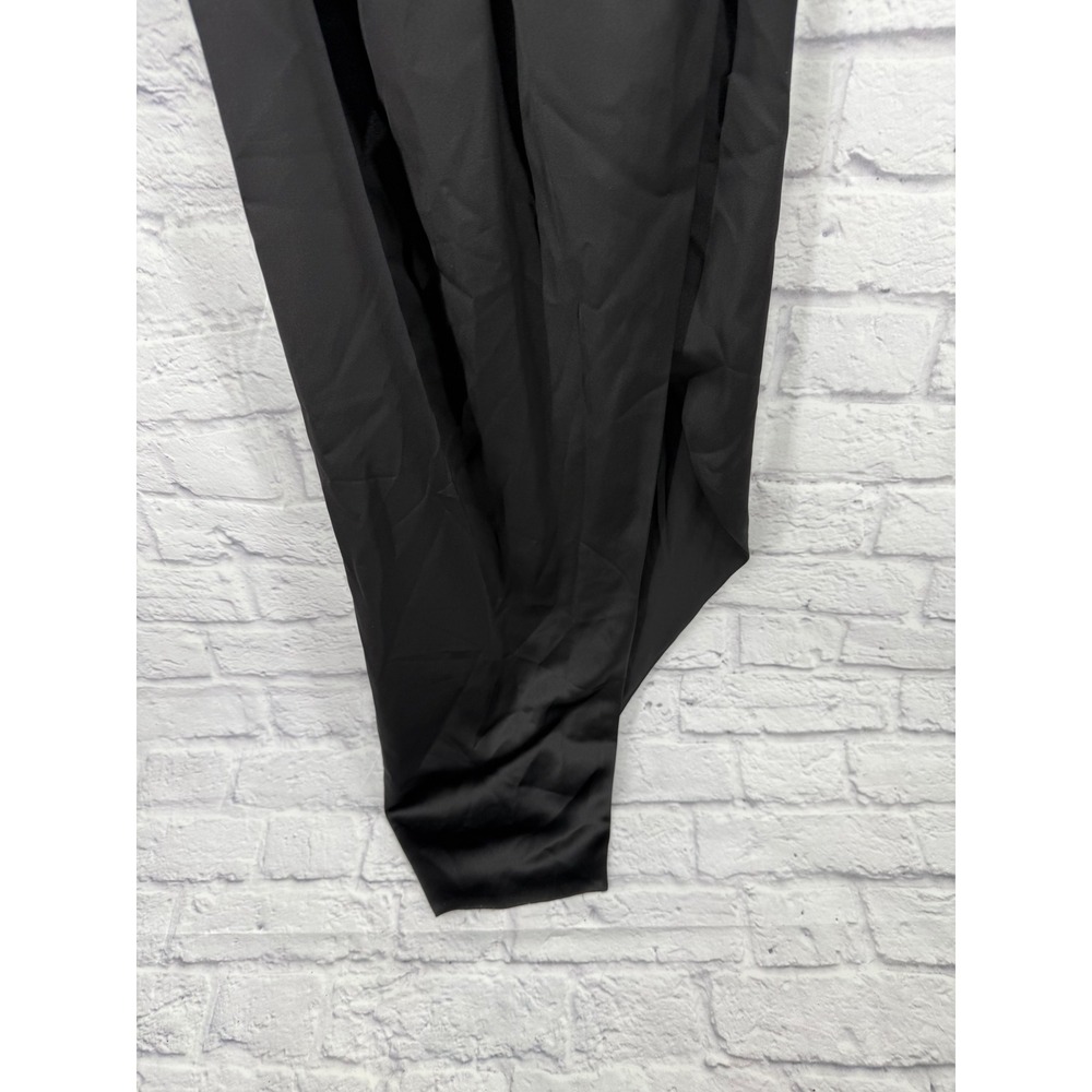 Gianni Bini Daphne Satin Ruched S
Strapless Asymmetrical Hem Sheath Dress Size 6 - Picture 13 of 14